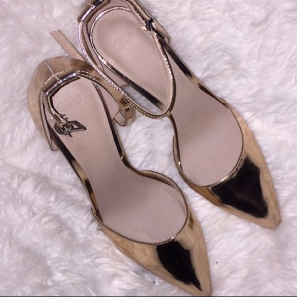 🥀ASOS rose gold pointed toe chunky heels🥀